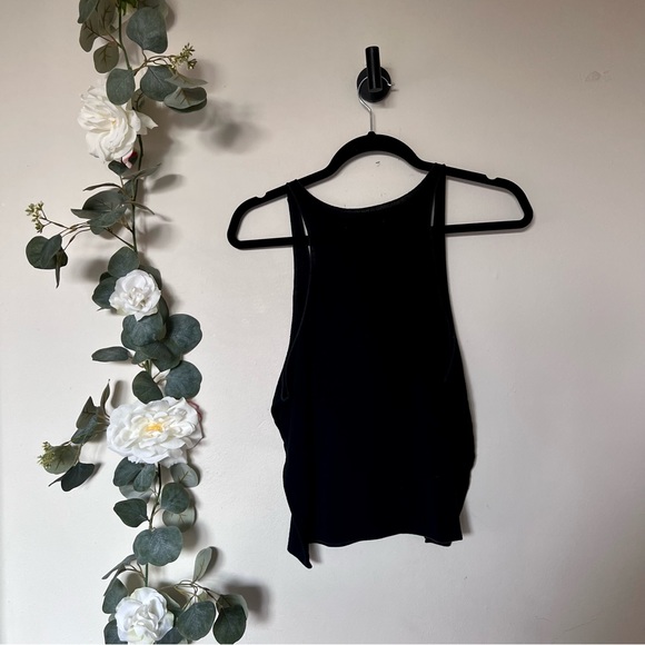 Brandy Melville Tank Top - Picture 9 of 9